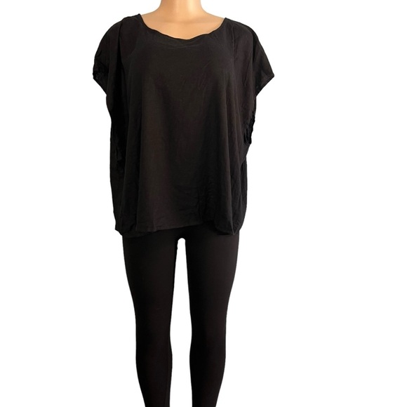 3/$30 🍂 Torrid Linen Cross Back Crop Top Black - Picture 3 of 9